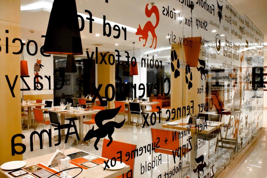 Red Fox Hotel, Чандигарх Экстерьер фото